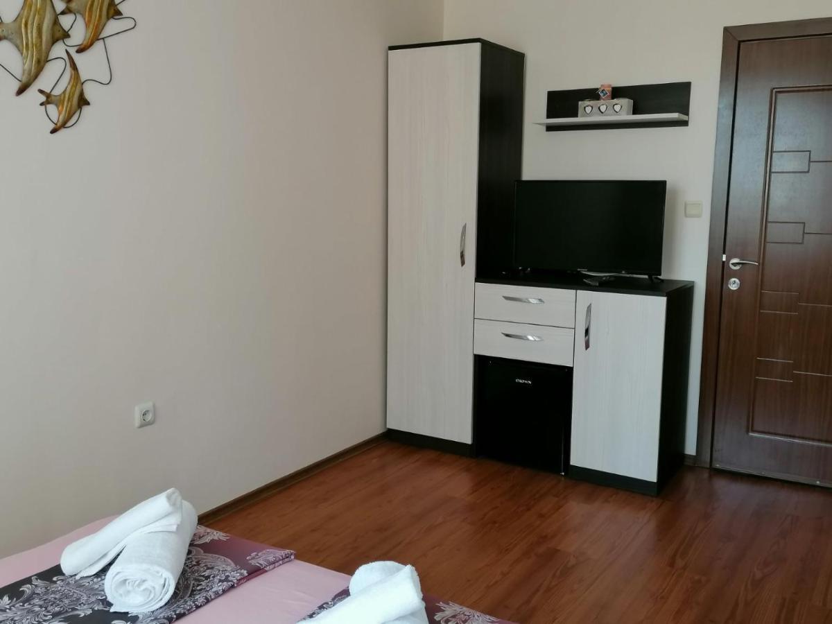 Villa Mareli تساريفو المظهر الخارجي الصورة